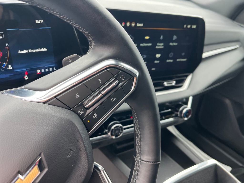 Used 2025 Chevrolet Equinox LT image 12