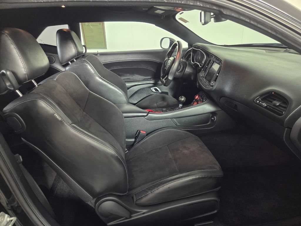 Used 2018 Dodge Challenger R/T Plus RWD image 30