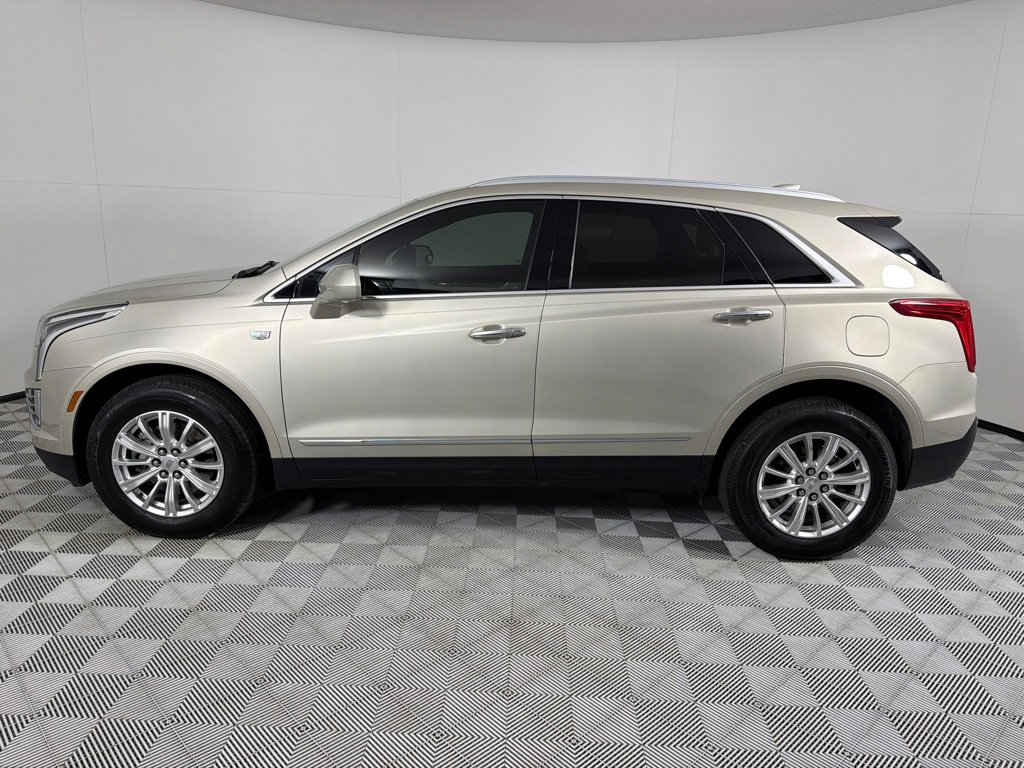 Used 2017 Cadillac XT5 FWD image 8