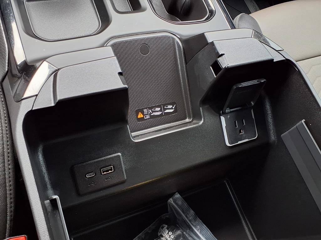 Used 2024 Chevrolet Silverado 1500 ZR2 image 15