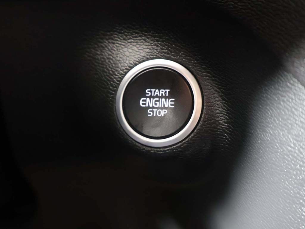 Used 2023 Volvo XC40 B5 Plus w/ Climate Package AWD/4WD image 36