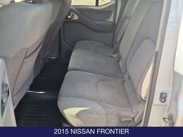 Used 2015 Nissan Frontier SV w/ SV Value Truck Package AWD/4WD image 18