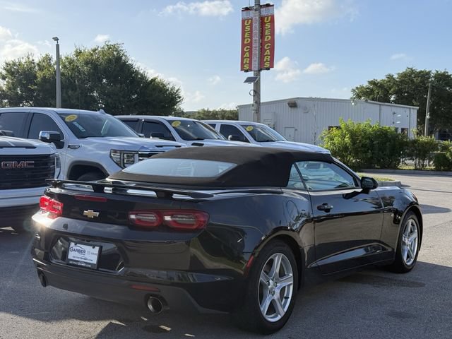 Used 2023 Chevrolet Camaro LT RWD image 7
