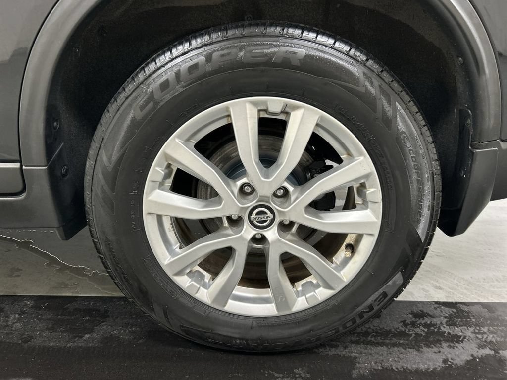 Used 2019 Nissan Rogue SV AWD/4WD image 8