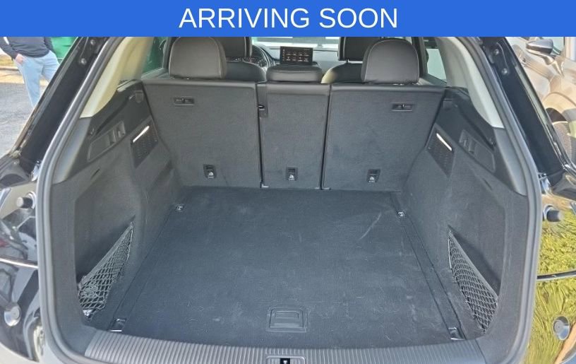 Used 2023 Audi Q5 2.0T Premium w/ Convenience Package image 5