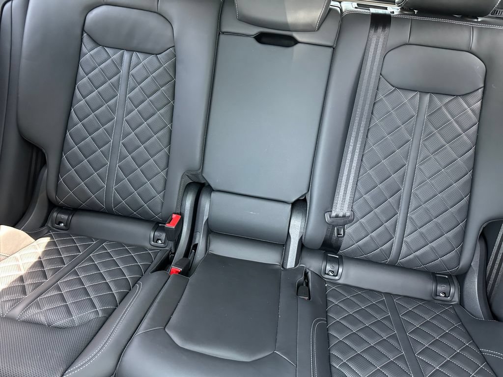 Used 2024 Audi SQ8 Prestige w/ Prestige Package AWD/4WD image 13