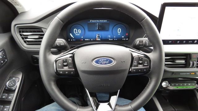 Used 2024 Ford Escape ST-Line Elite w/ Premium Technology Package image 24