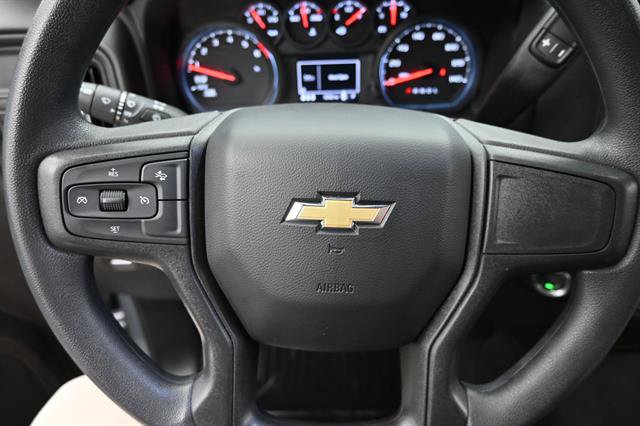 Used 2025 Chevrolet Silverado 1500 Custom RWD image 10
