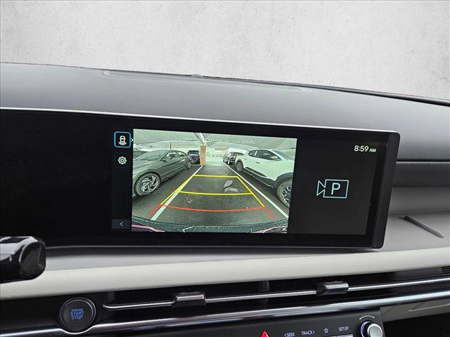 Certified 2025 Hyundai Tucson SE image 18