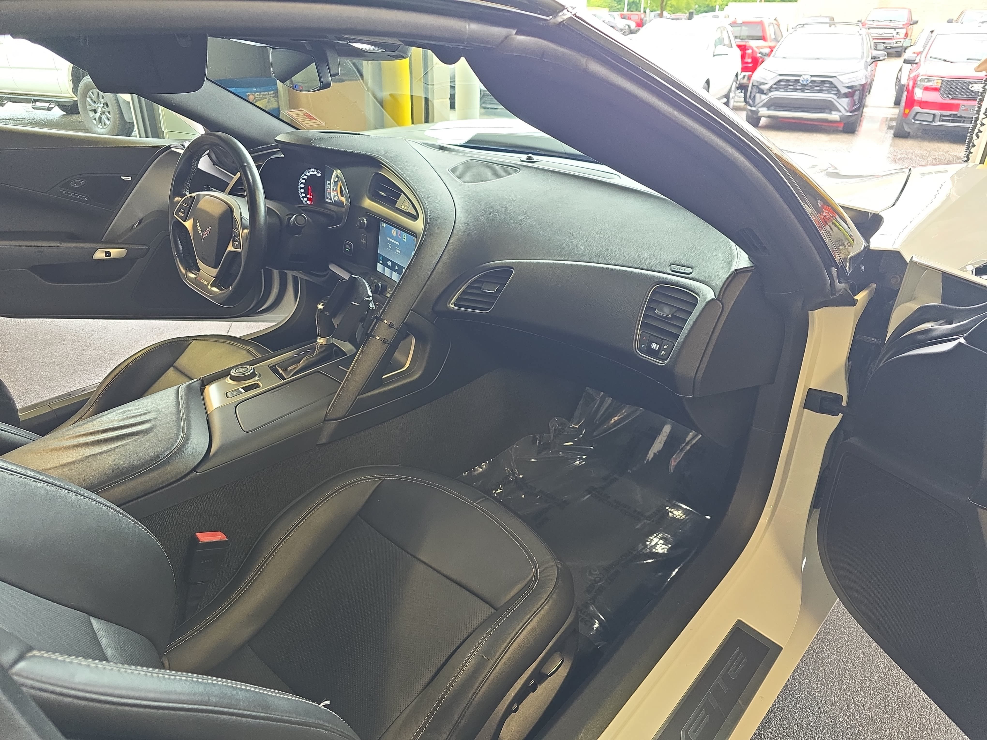 Used 2015 Chevrolet Corvette Z06 w/ 2LZ Preferred Equipment Group RWD image 11