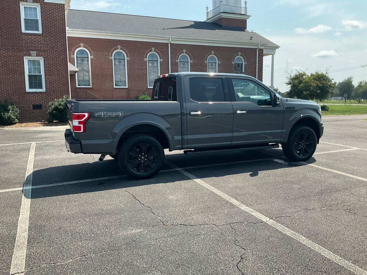 Used 2020 Ford F150 XLT w/ Equipment Group 302A Luxury AWD/4WD image 5