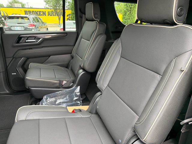 New 2026 GMC Yukon XL Elevation w/ Elevation Premium Package AWD/4WD image 19