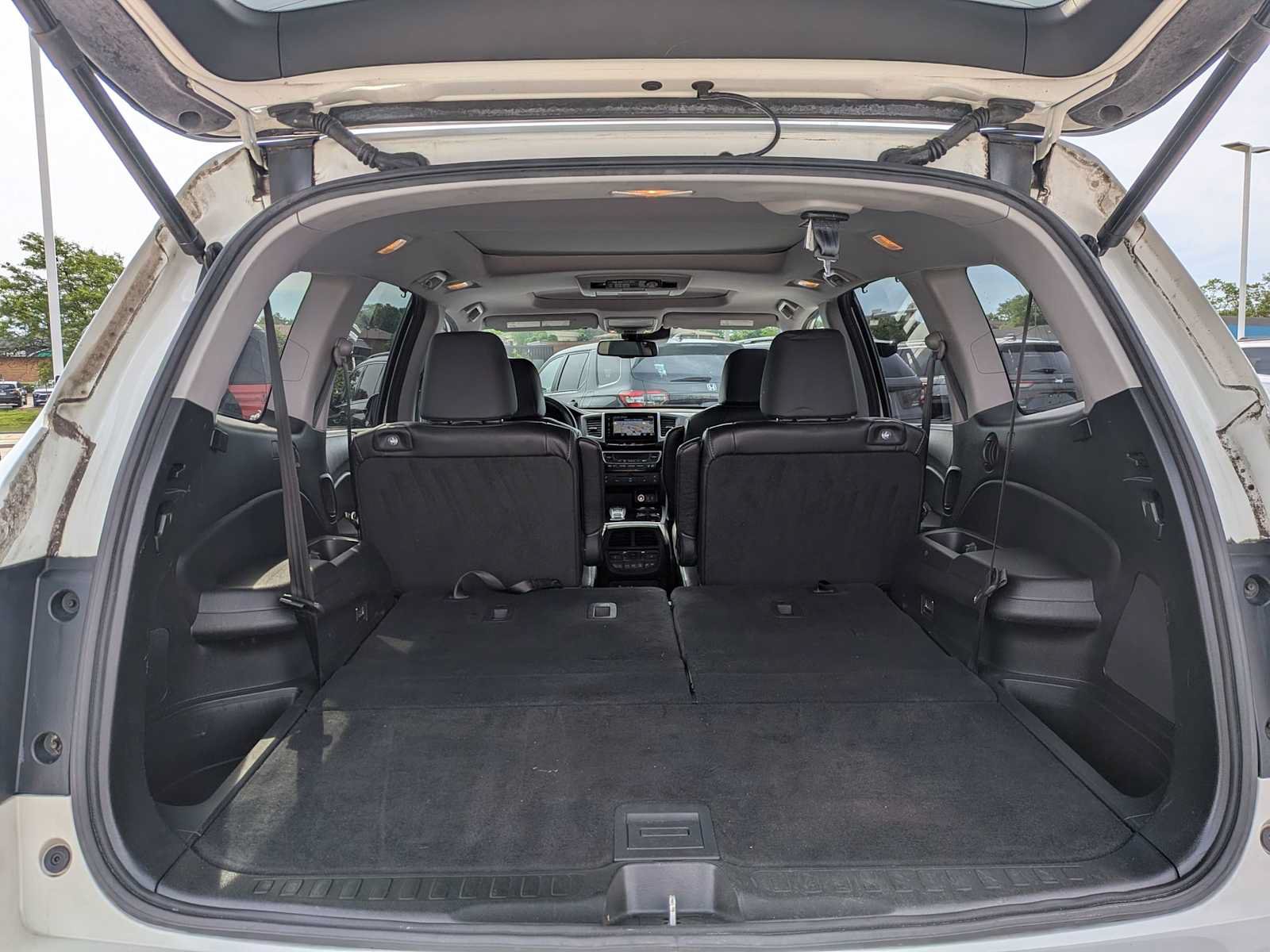 Used 2017 Honda Pilot Elite image 35