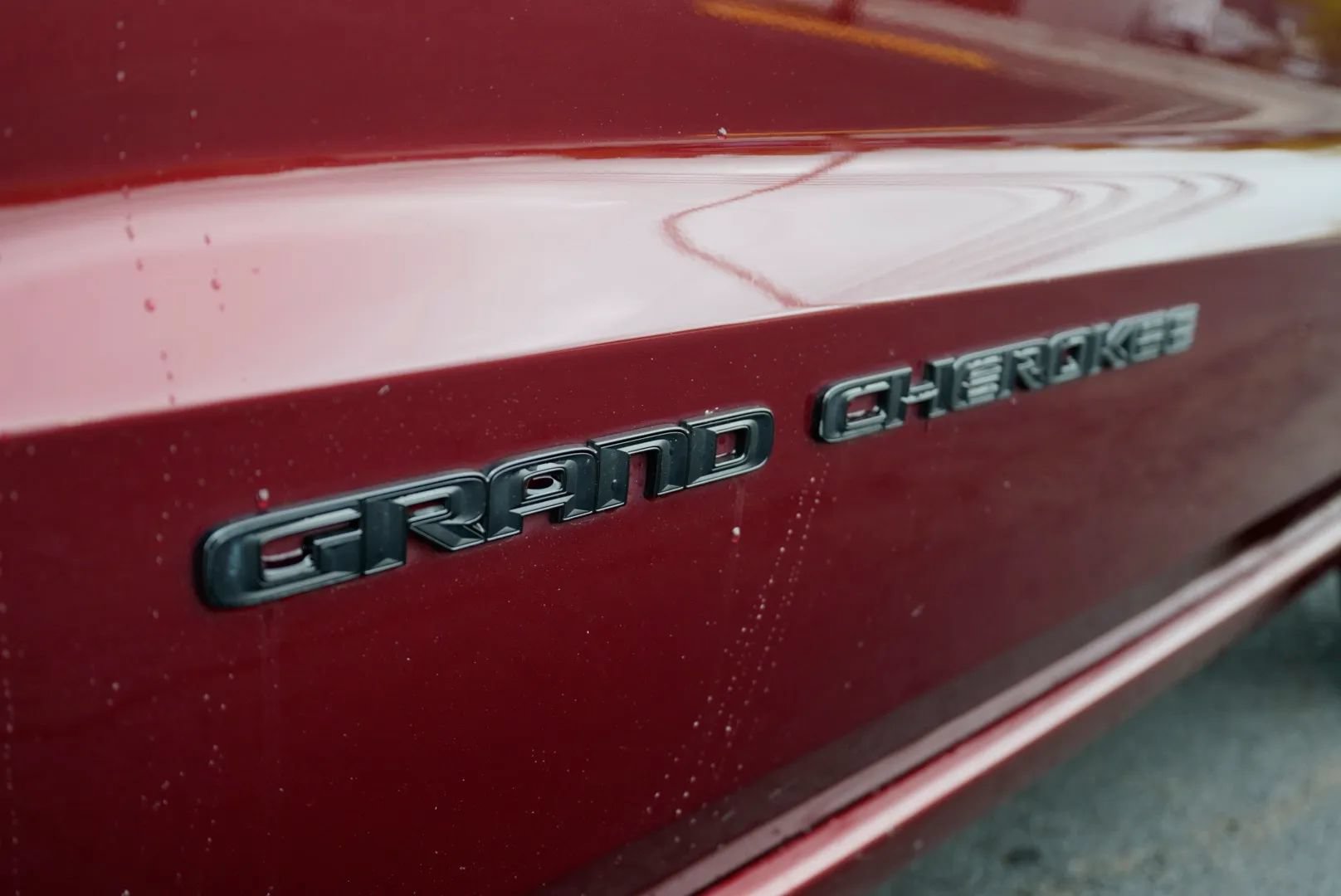 Used 2019 Jeep Grand Cherokee Altitude AWD/4WD image 11