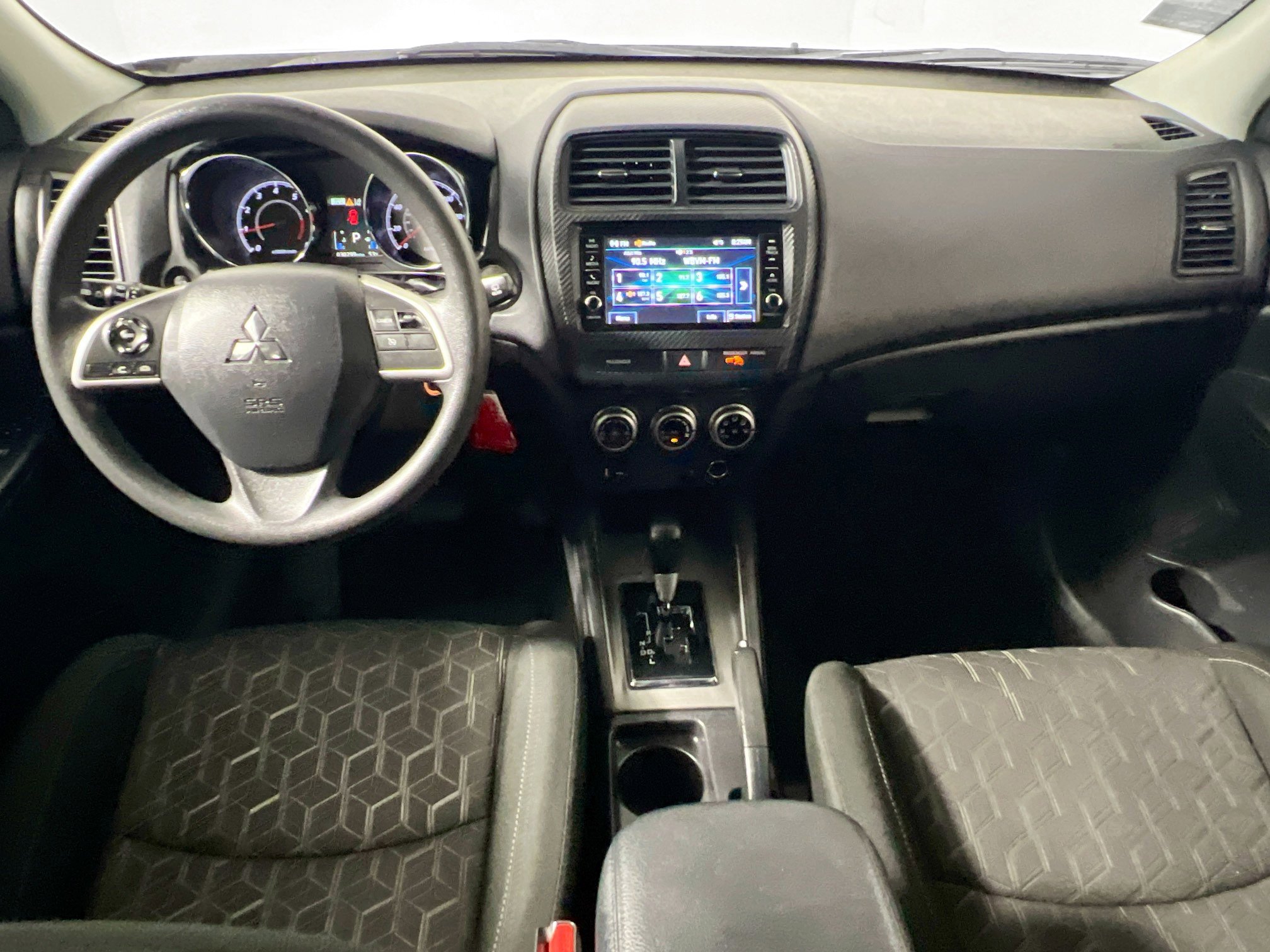 Used 2024 Mitsubishi Outlander Sport LE image 29