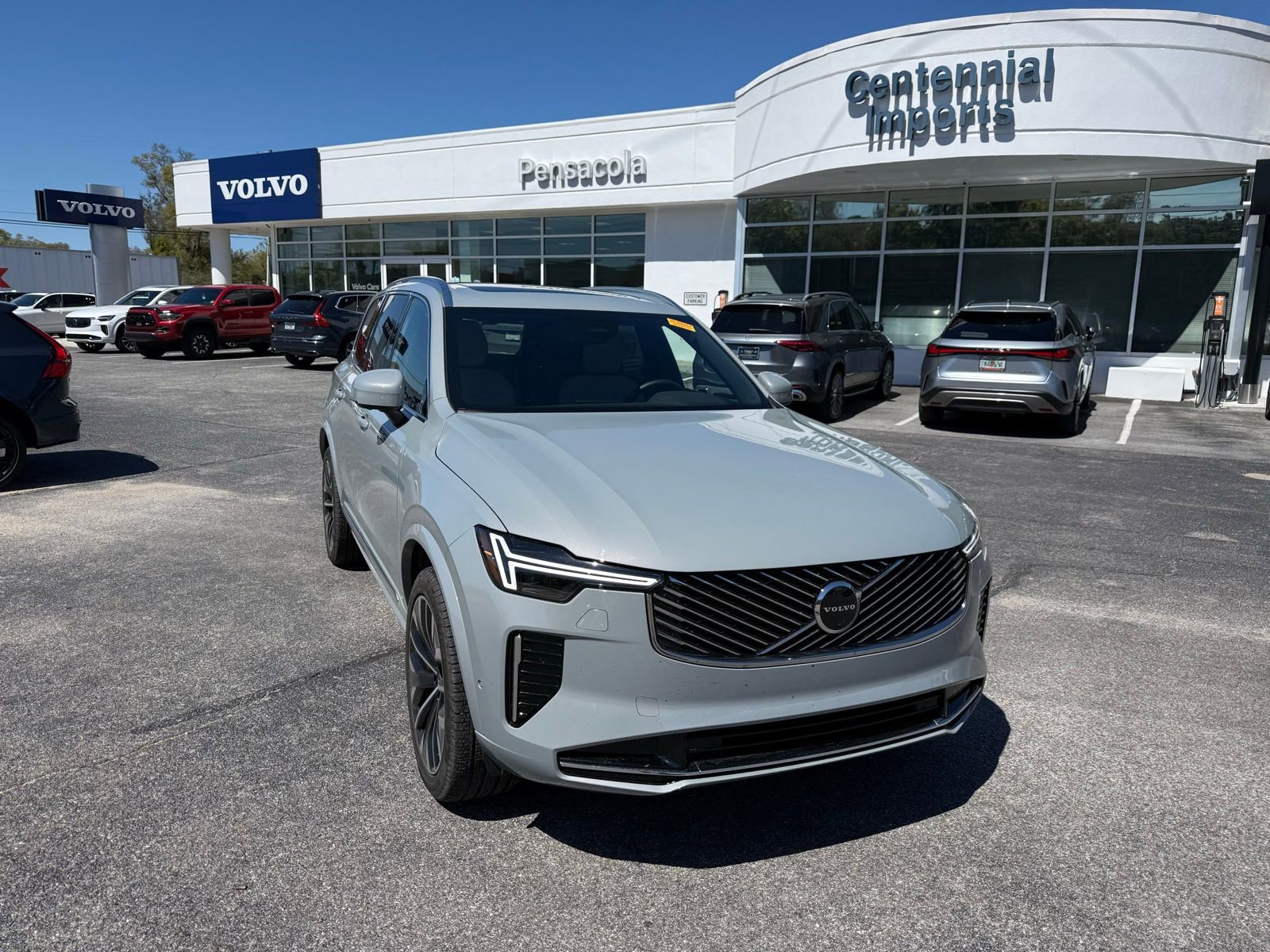 Used 2026 Volvo XC90 B6 Plus w/ Protection Package Premier image 1