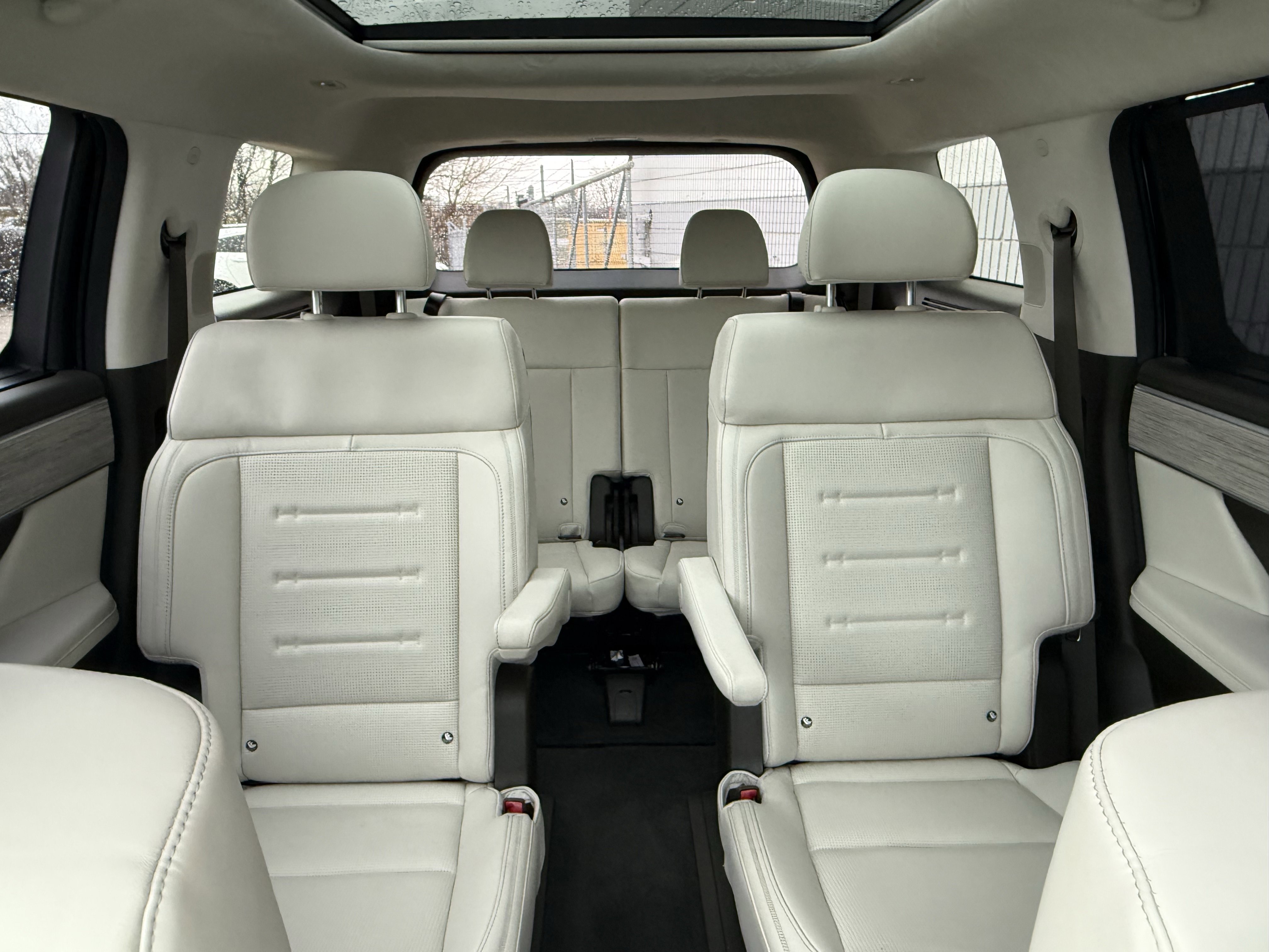 Used 2024 Hyundai Santa Fe Calligraphy image 10