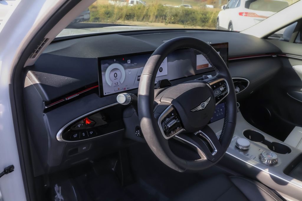 Used 2026 Genesis GV70 2.5T Select image 21