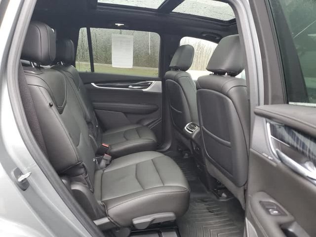 Used 2023 Cadillac XT6 Premium Luxury w/ Technology Package AWD/4WD image 23