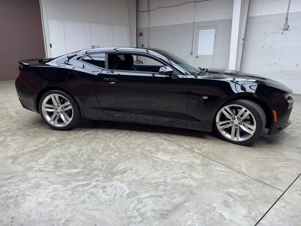 Used 2016 Chevrolet Camaro SS RWD image 6