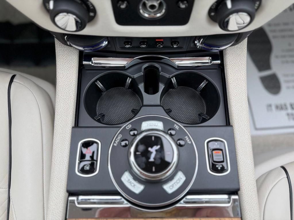 Used 2015 Rolls-Royce Wraith RWD image 37