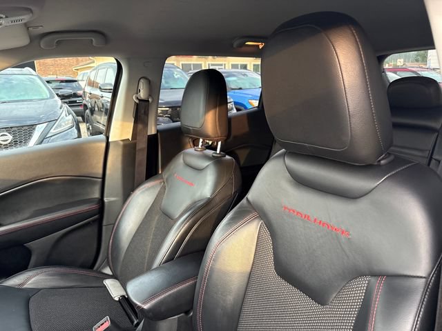 Used 2017 Jeep Compass Trailhawk AWD/4WD image 9