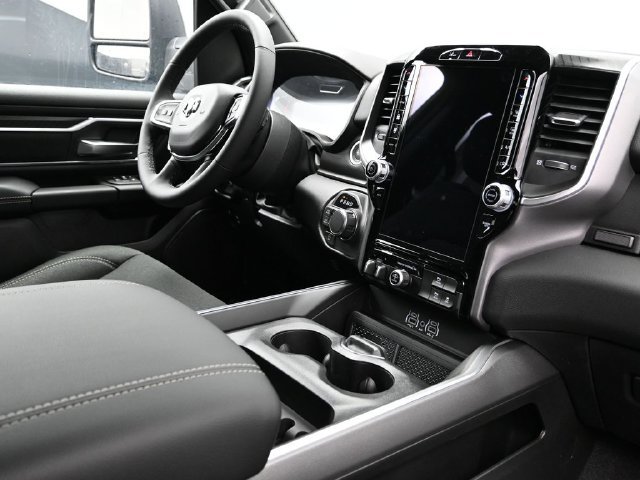 New 2026 RAM 1500 Big Horn AWD/4WD image 9
