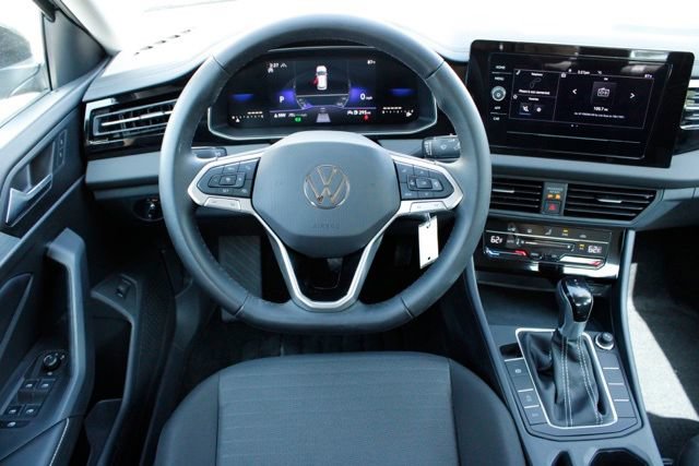 Used 2025 Volkswagen Jetta S FWD image 15