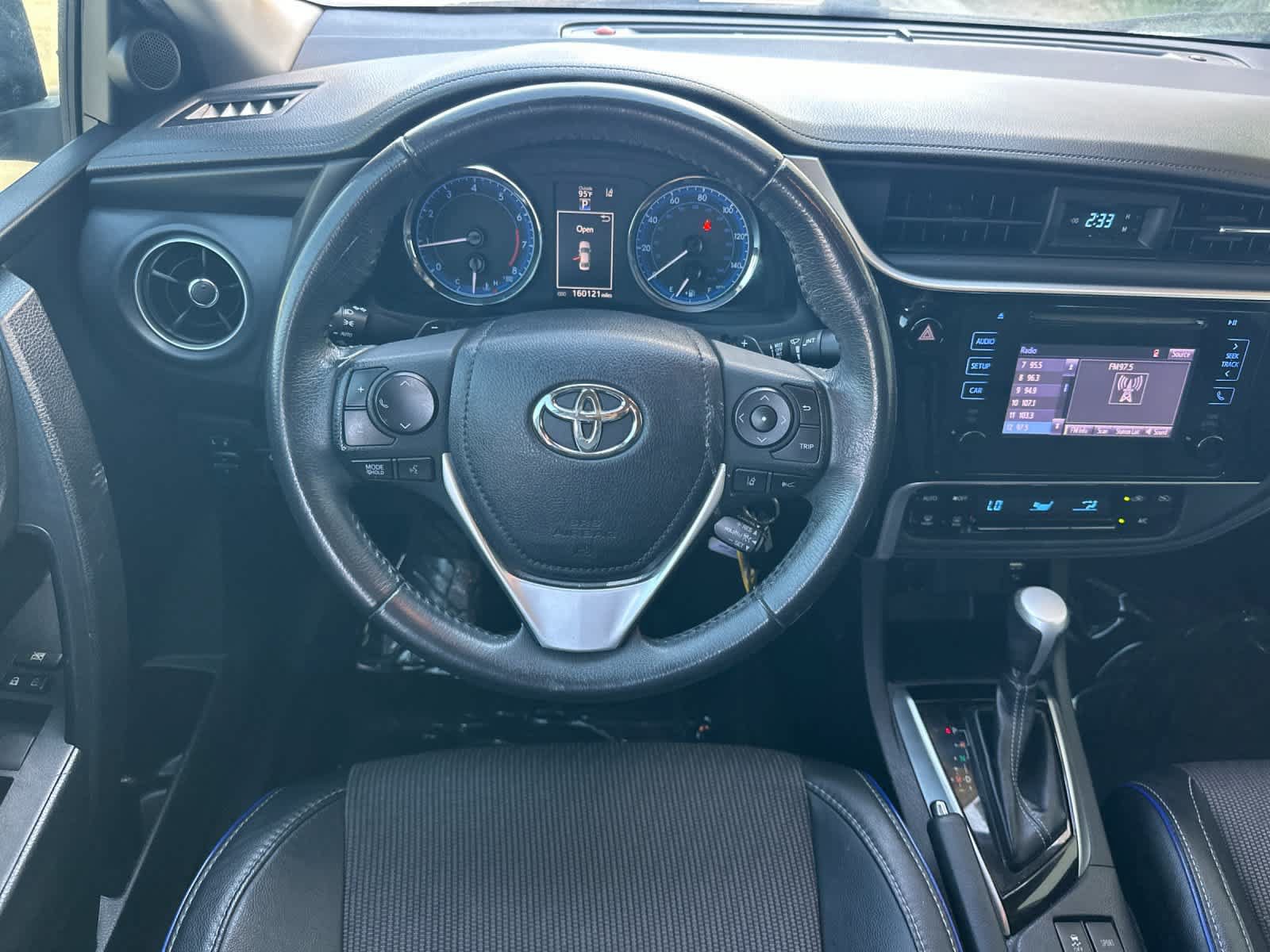 Used 2017 Toyota Corolla SE FWD image 15