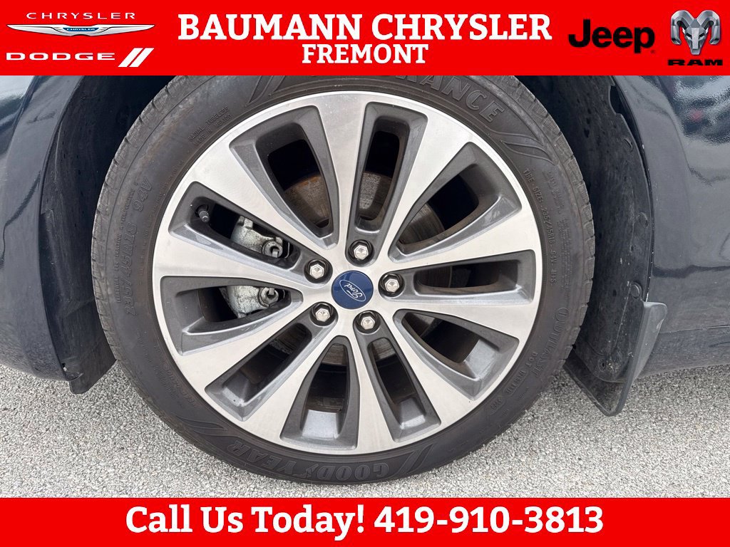 Used 2020 Ford Fusion SE AWD/4WD image 10