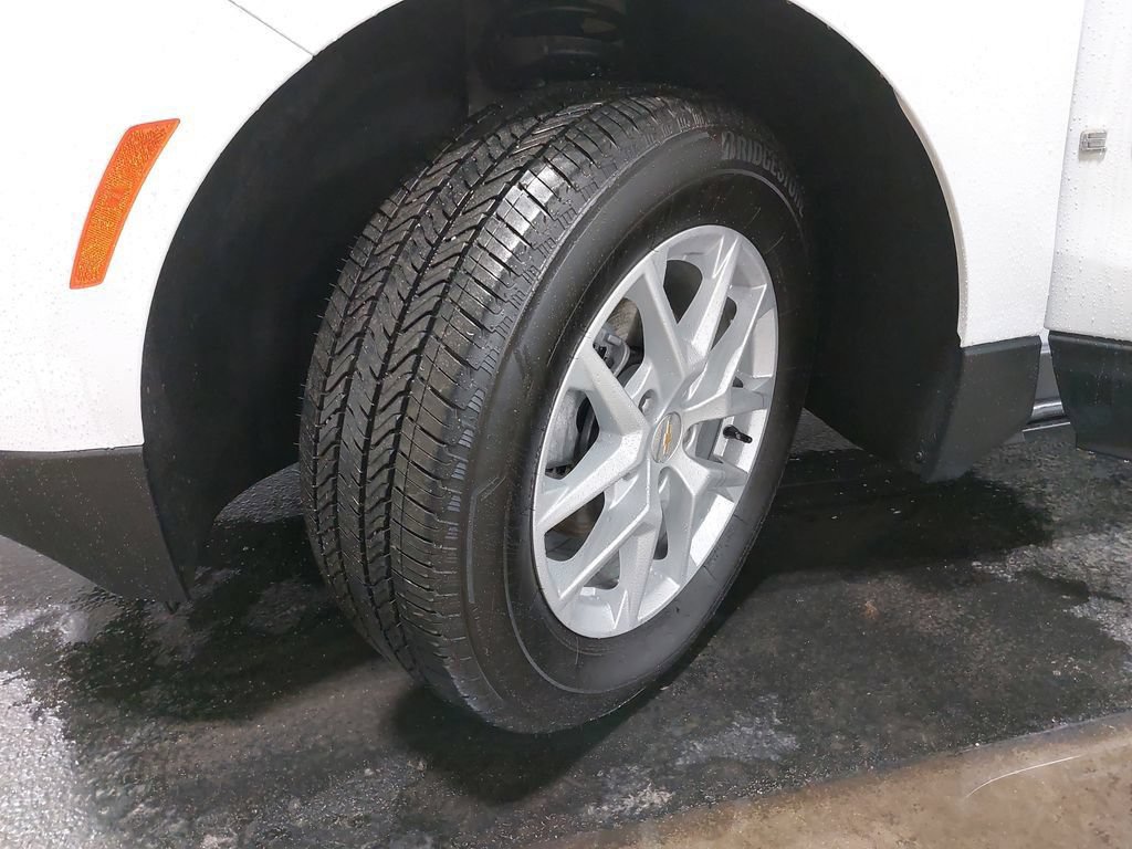 Used 2022 Chevrolet Equinox LT AWD/4WD image 33