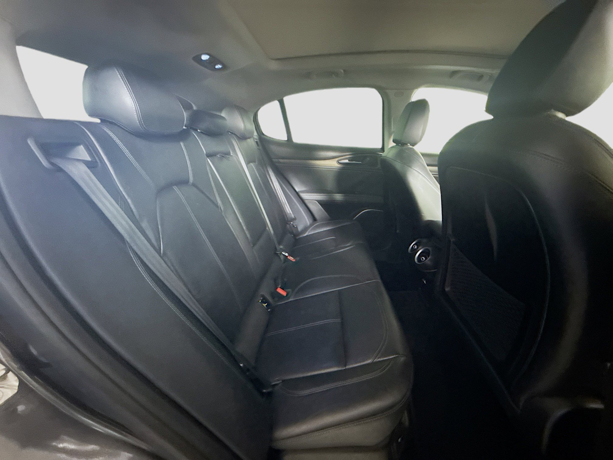 Used 2018 Alfa Romeo Stelvio Ti image 27