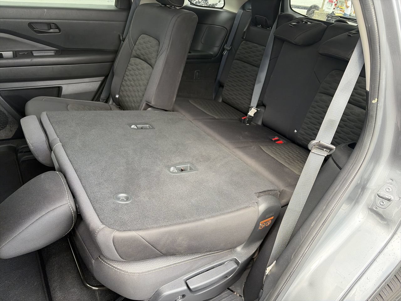 Used 2024 Nissan Pathfinder S FWD image 17