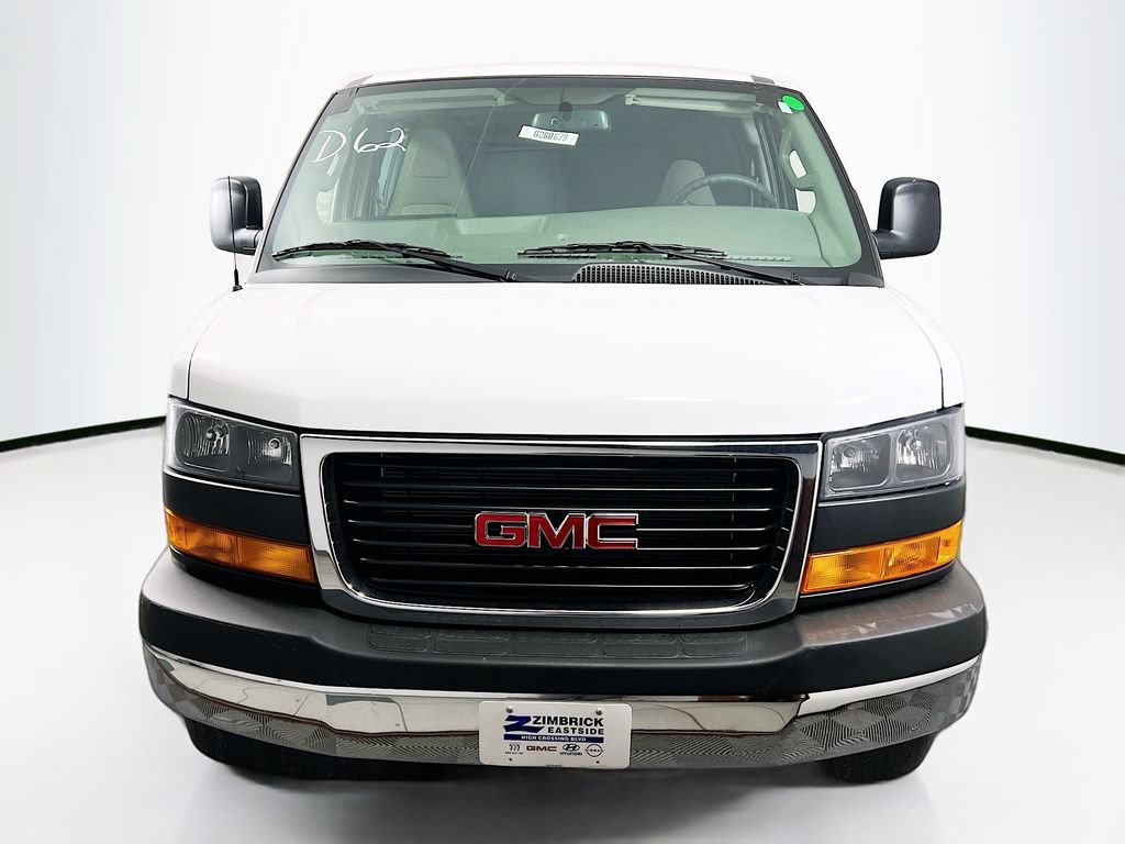New 2026 GMC Savana 3500 w/ Driver Convenience Package RWD image 2