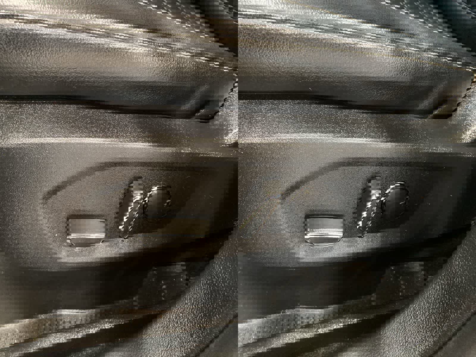 Used 2019 Ford Edge SEL w/ Equipment Group 201A image 16