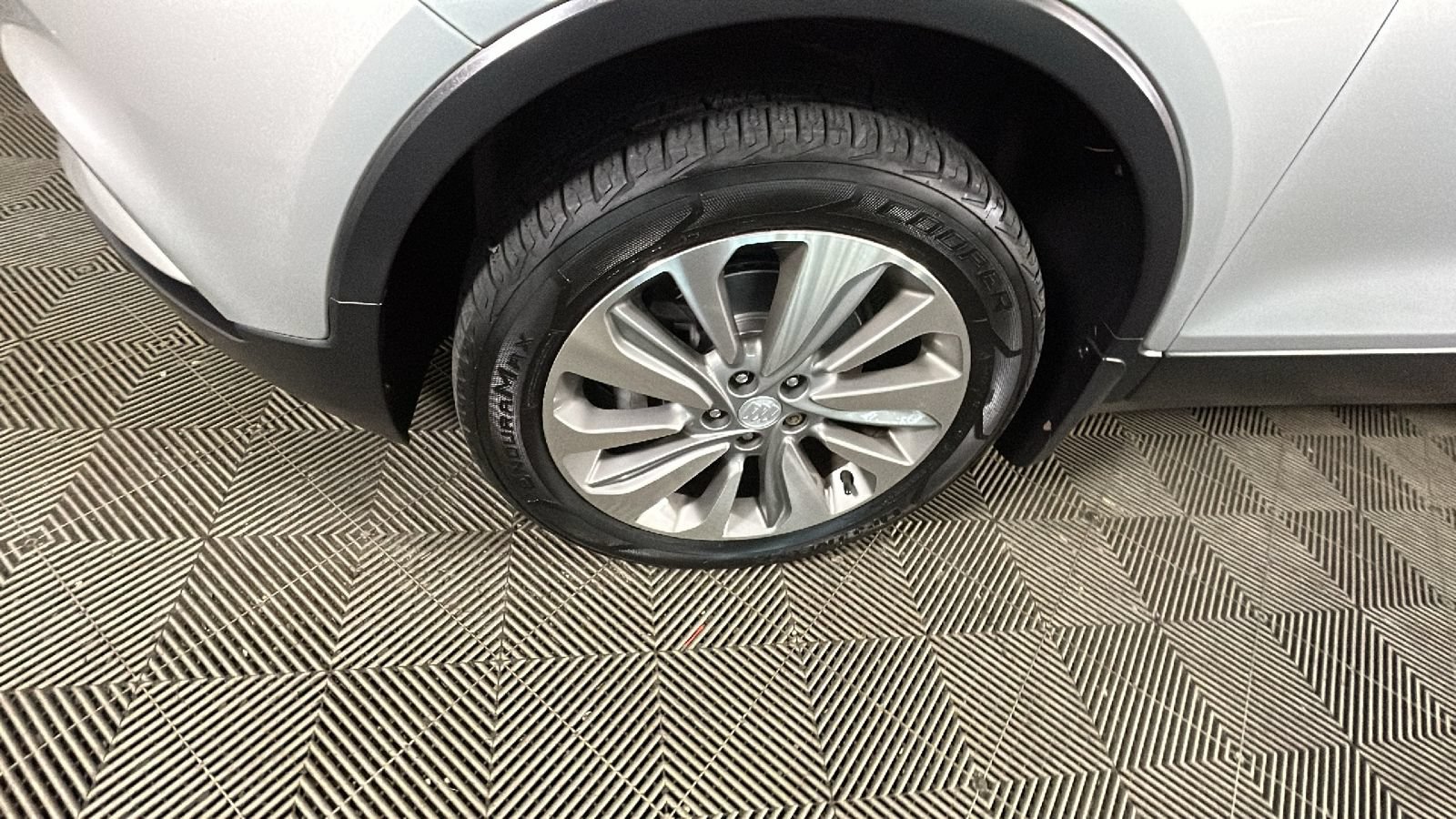 Used 2019 Buick Encore Preferred AWD/4WD image 11