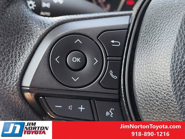Used 2025 Toyota RAV4 XLE FWD image 27