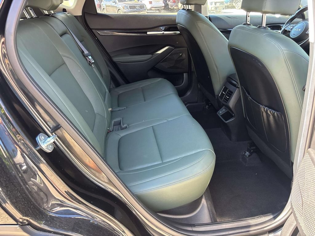 Certified 2024 Kia Seltos SX w/ SX Sunroof Package AWD/4WD image 16