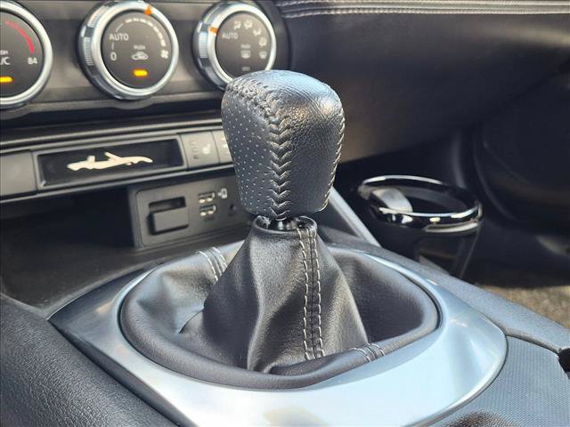 Used 2020 MAZDA MX-5 Miata Grand Touring RWD image 12