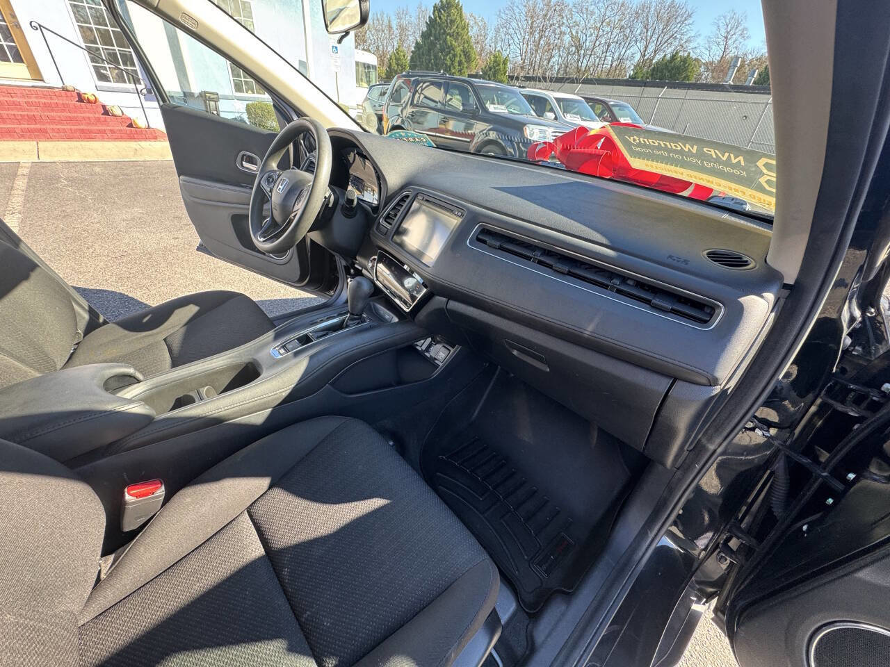 Used 2017 Honda HR-V EX image 16