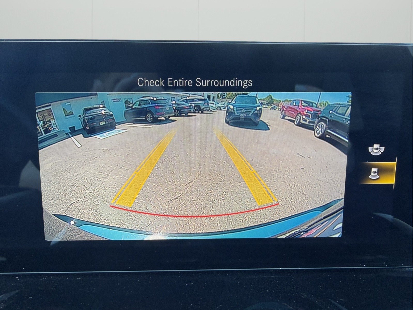 Used 2022 Mercedes-Benz GLB 250 4MATIC image 14
