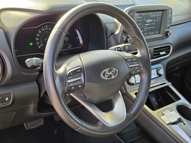 Used 2021 Hyundai Kona Limited w/ Cargo Package FWD image 18