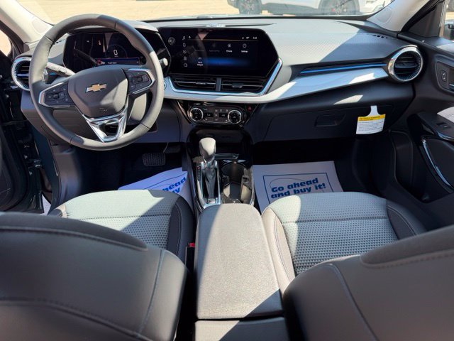 New 2026 Chevrolet Trax LT w/ LT Convenience Package FWD image 19
