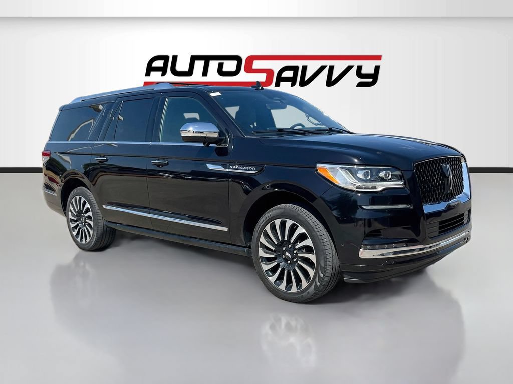 Used 2024 Lincoln Navigator L Black Label AWD/4WD image 1