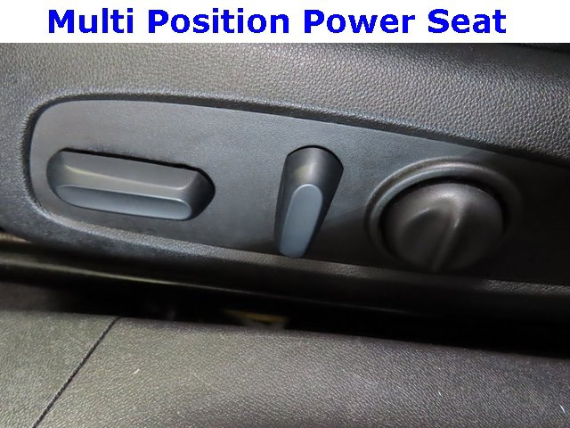 Used 2023 Chevrolet Malibu LT image 18