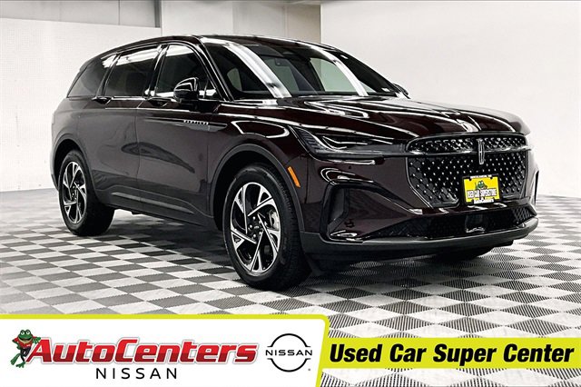 Used 2025 Lincoln Nautilus Premier w/ Jet Appearance Package