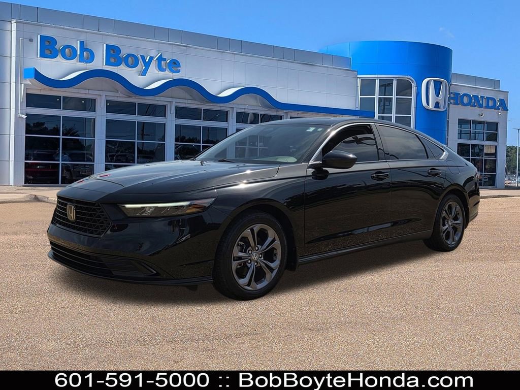 Used 2023 Honda Accord EX image 1