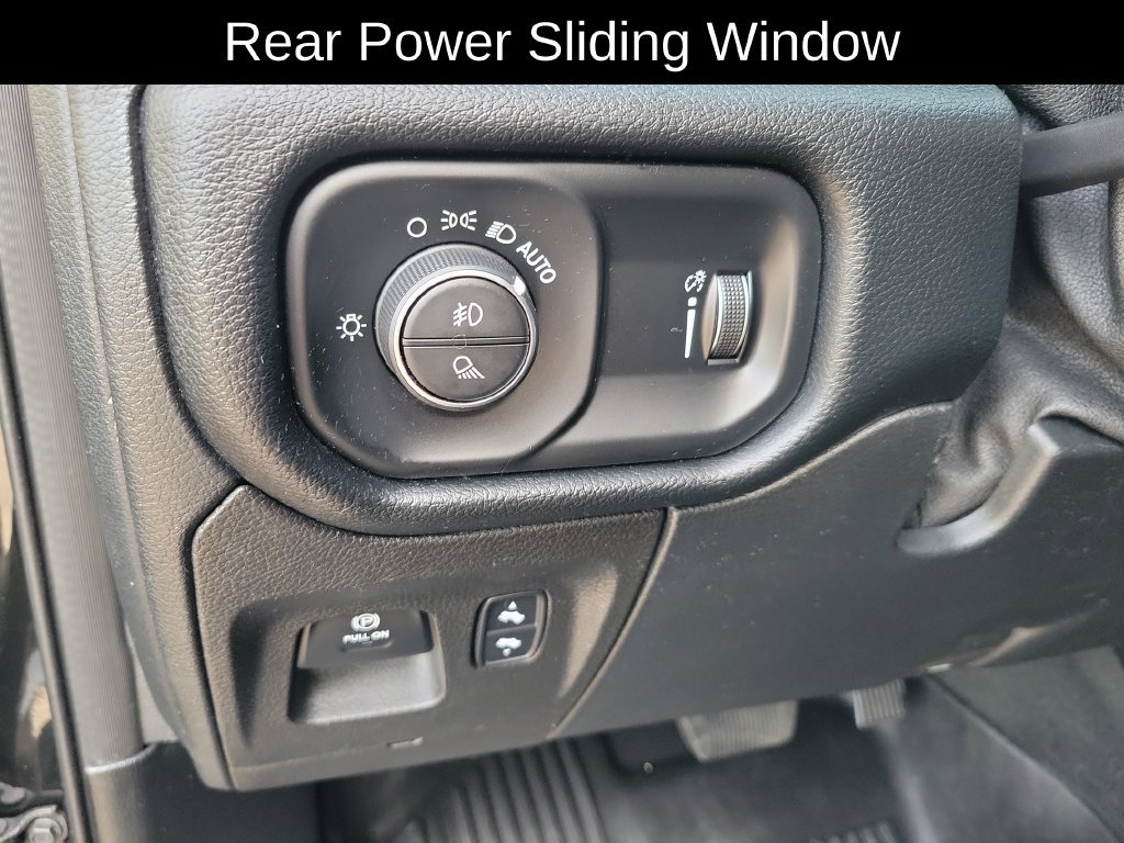 Used 2022 RAM 1500 Big Horn AWD/4WD image 16