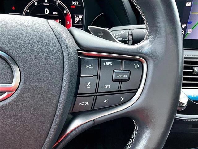 Used 2021 Lexus LS 500 w/ Accessory Package (Z2) image 21