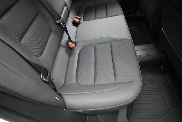 Used 2023 Chevrolet TrailBlazer RS w/ Sun and Liftgate Package AWD/4WD image 28
